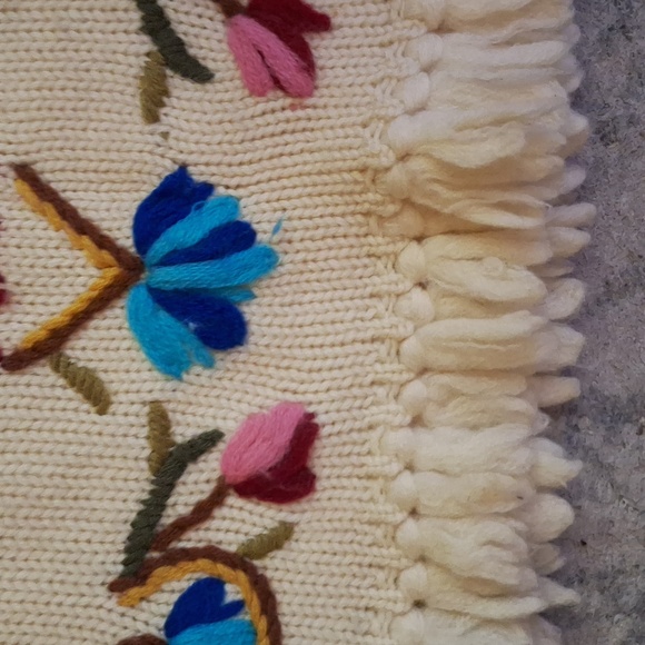 Vintage Evan Picone Sweater - Picture 2 of 15